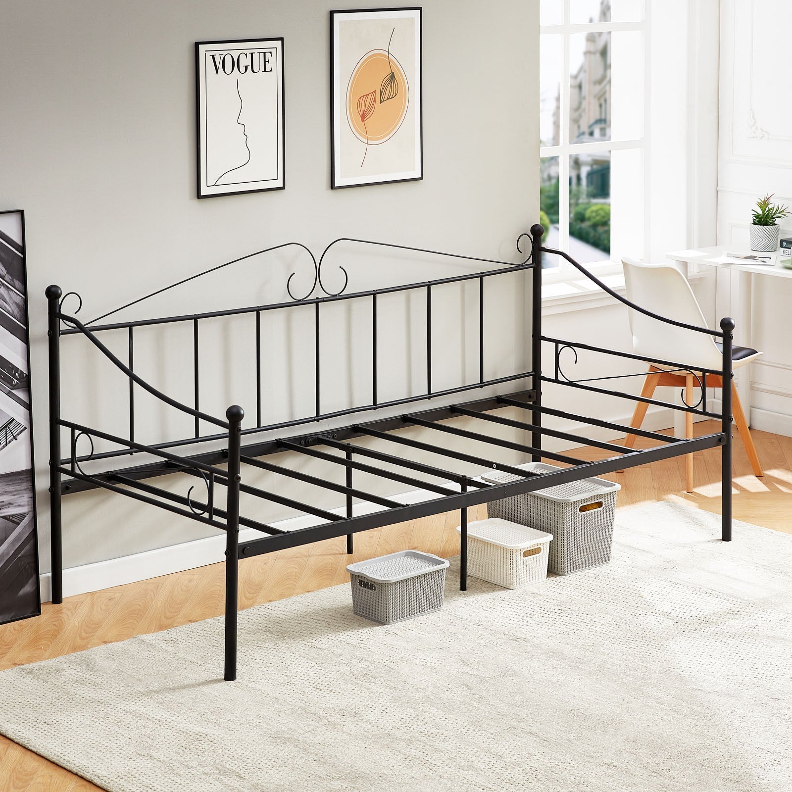 Steel frame deals daybed